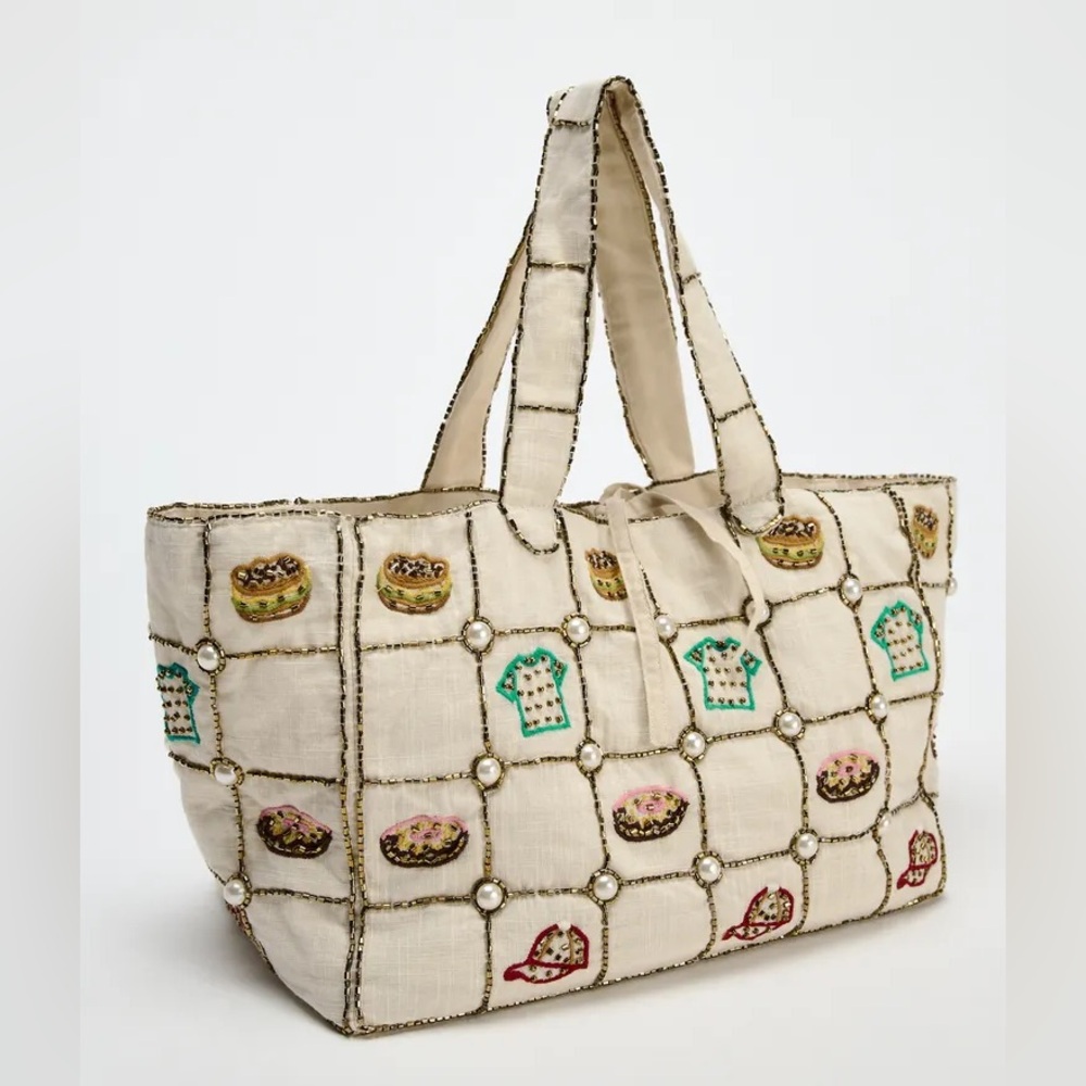 NWT Zara Woman Accessories Beaded Pearls Embroidery RARE EMBROIDERED HANDBAG